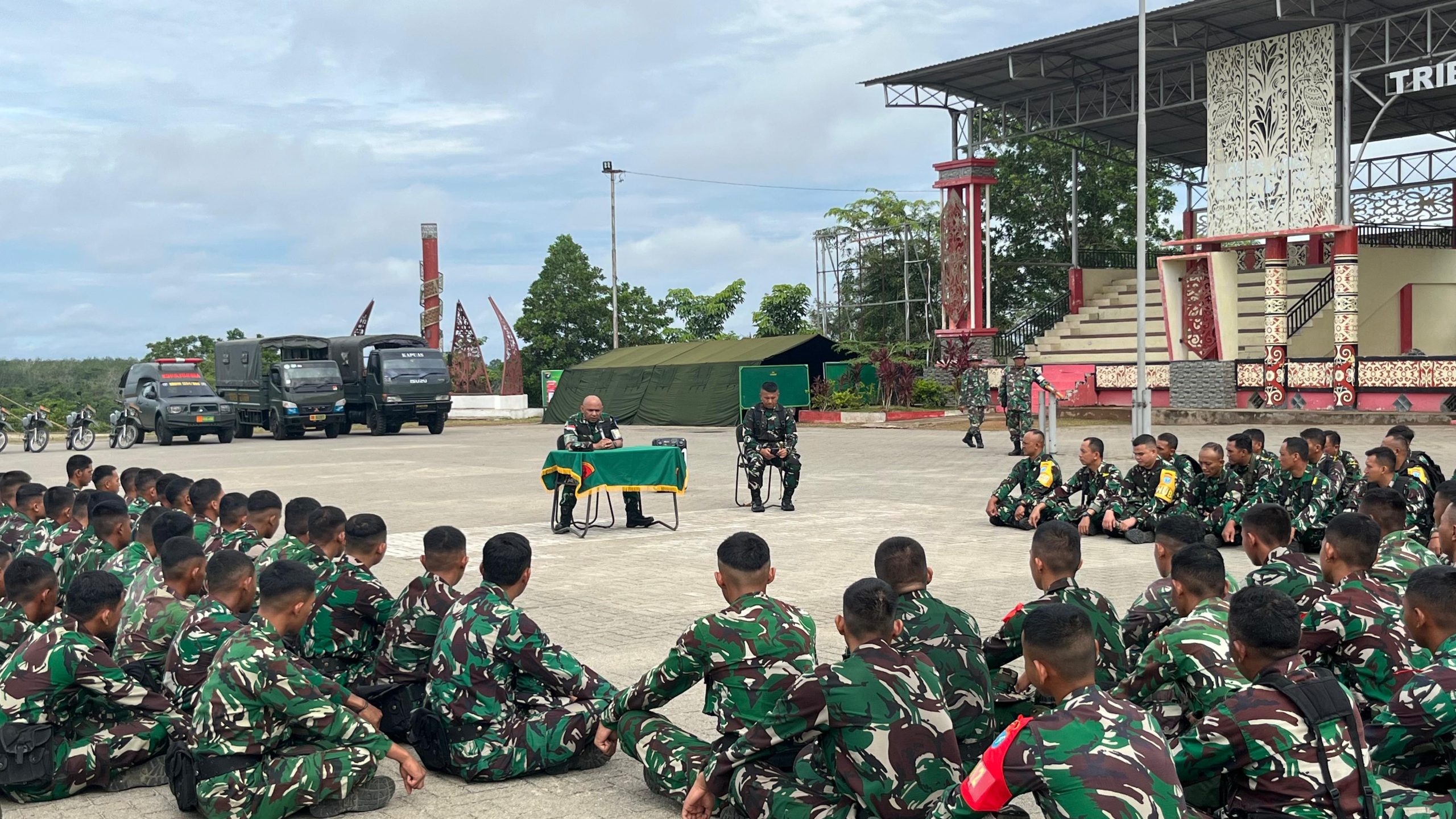 Kasiops Kasrem 121/Abw pimpin apel pengecekan kesiapan Latihan Kader Pelatih Proglatsi Sistem Blok Yonif TP 833/BD
